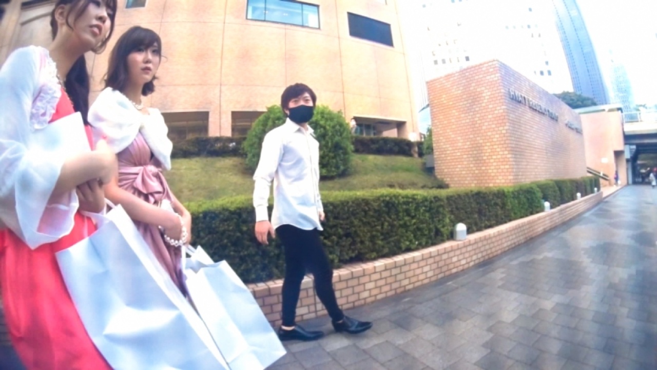 《前代未聞注意》りな史上もっとも極上無比なな素人映像が解禁！禁断の扉が開く！美脚、盗撮・のぞき、中出しといったマニアックな要素から王道ナンパまで、カメラ無意識の素でがっつり悶え狂う！[476MLA-108]