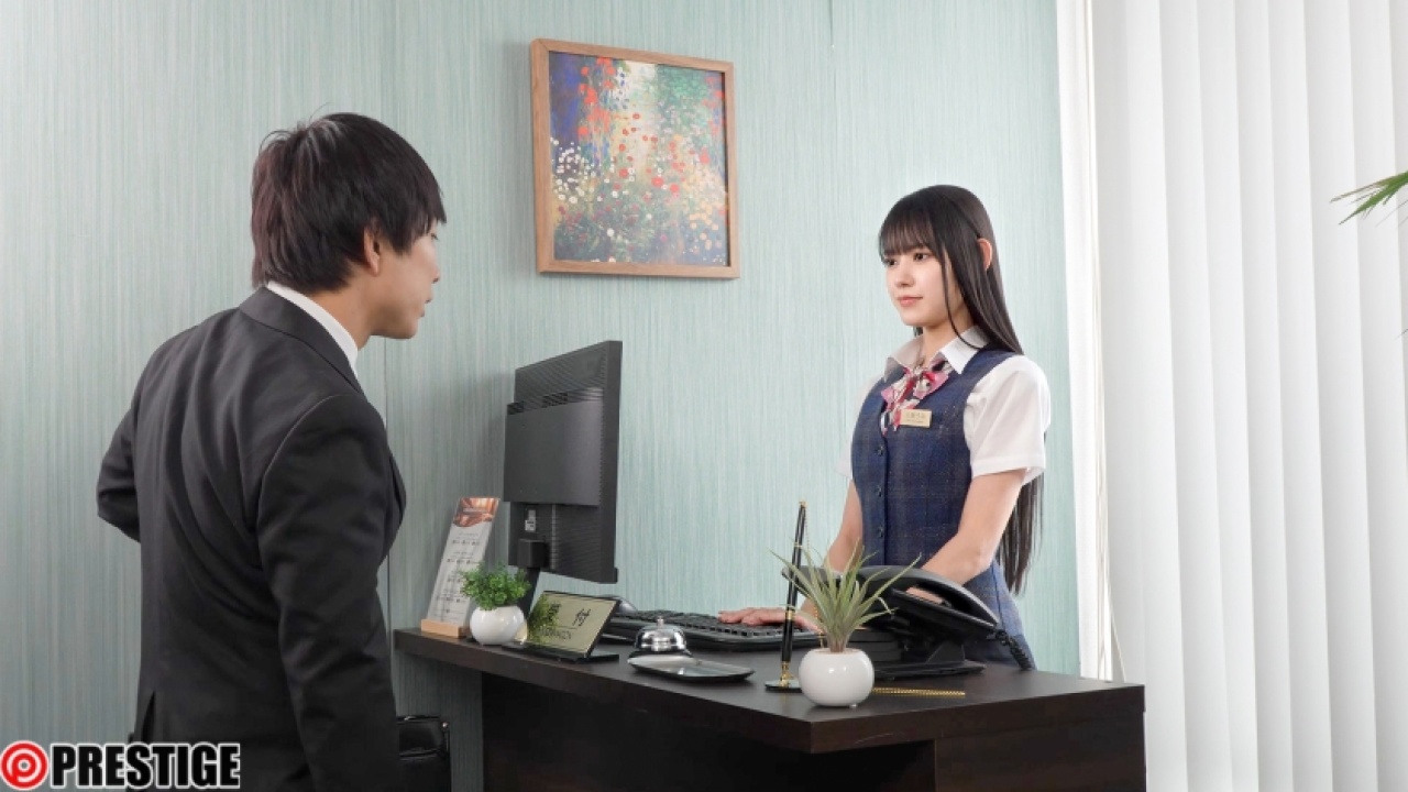 絶頂！絶対に見逃せない、八掛うみだから実現したけしからんパイパンと顔射の融合！プライベート空間で展開されるコスプレ・美乳・制服の神連携をその目に焼き付けて理性を飛ばす！【前代未聞】[ABF-231]