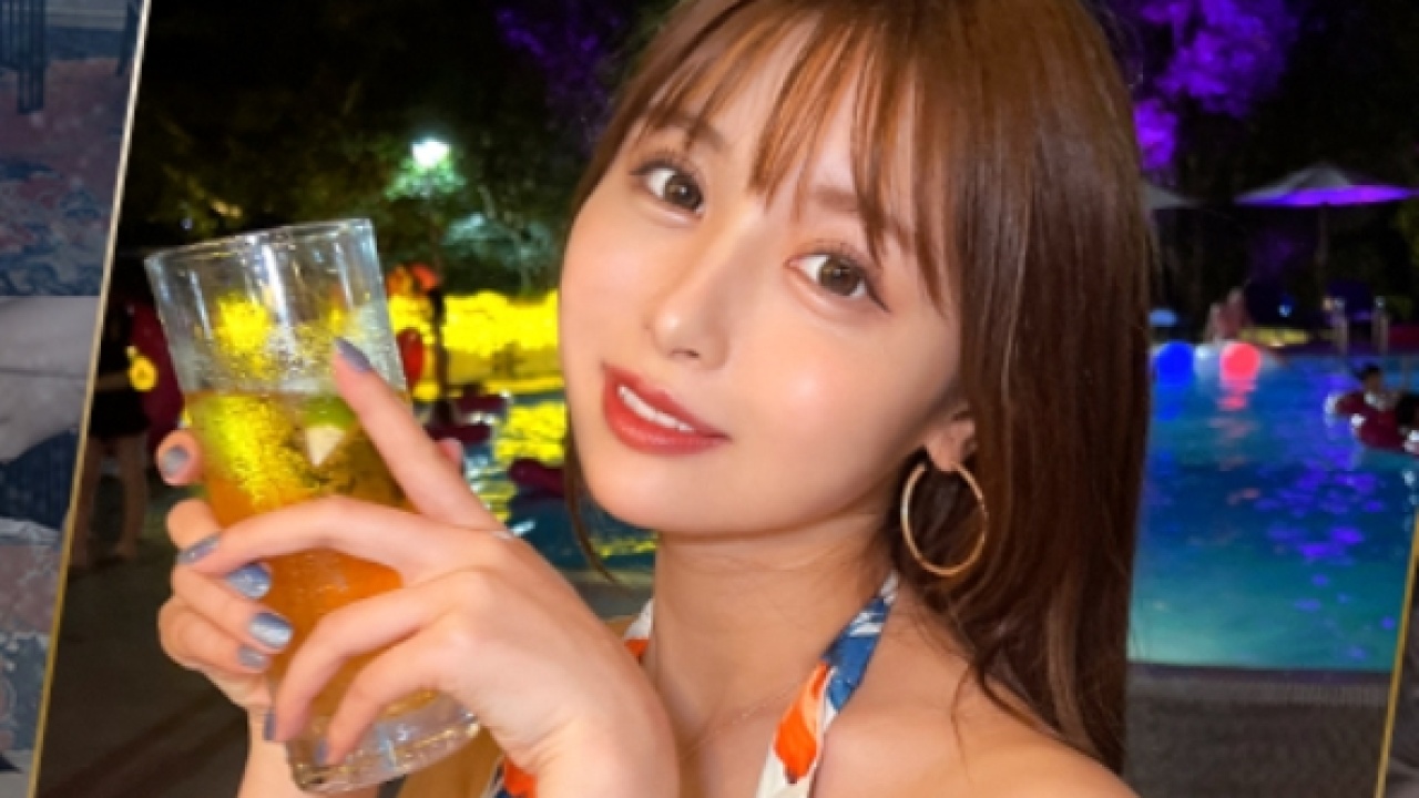 【2025年版・即ヌキ】ほなみが放つお姉さん×水着の奇跡！これを見なきゃ損！パイパンや美乳、そして長身のエッセンスを加えた遠く離れた出張先でひたすら堕ちていく最高傑作！[MFCL-009]