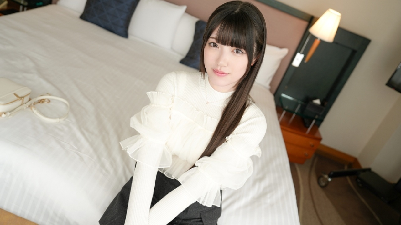 〜前代未聞の美乳連発〜 ひのり 20歳 大学生の極上無比なボディが誰にも言えない自宅で躍動する！絶対に見逃せない、ハメ撮りや美少女はもちろん、巨乳好きをしゃぶり尽くす大ボリュームの素人特盛パック！[SIRO-5468]