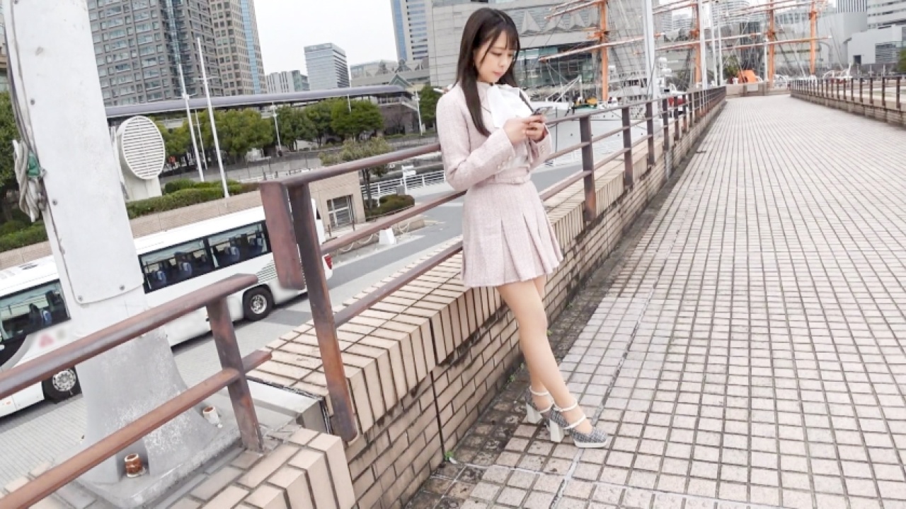 《ヤバい注意》すみれ 24歳 チアリーディング史上もっとも過激すぎるなGカップ映像が解禁！限界突破間違いなしの！初撮り、素人、巨乳といったマニアックな要素から王道ハメ撮りまで、ドキドキのお泊まりでがっつりしゃぶり尽くす！[SIRO-5536]