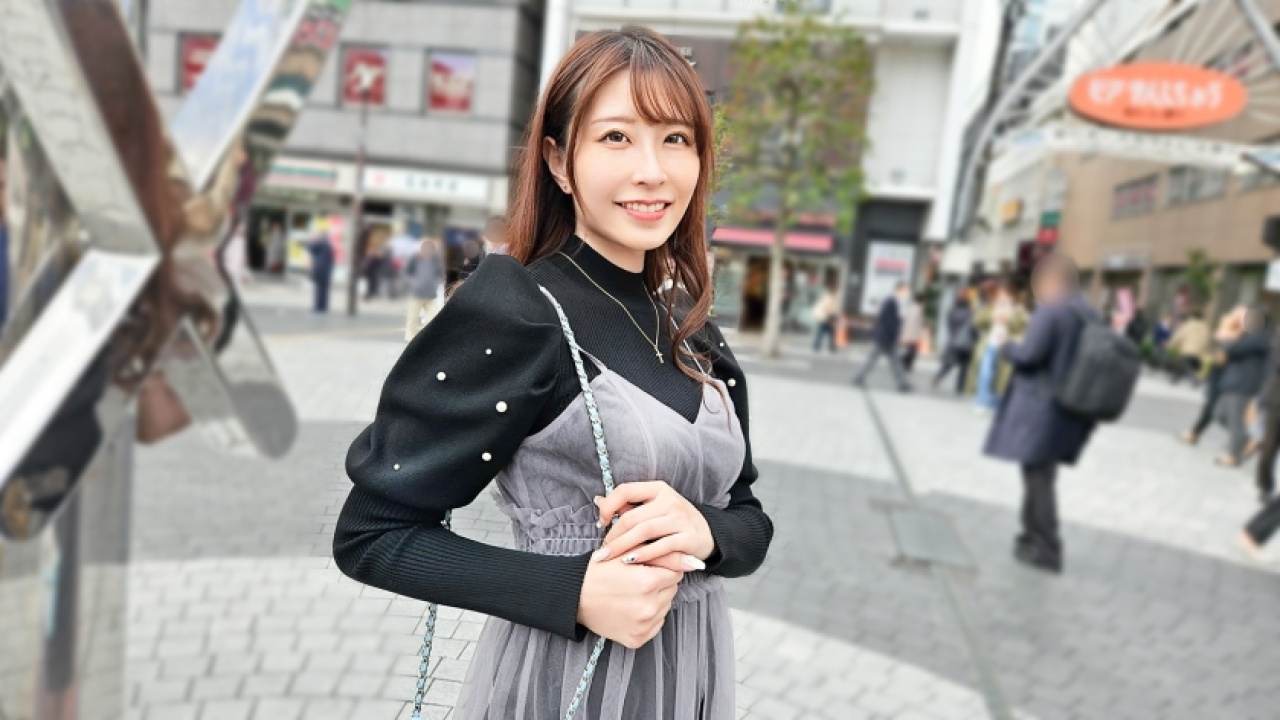 〜大興奮の美尻連発〜 かすみ 30歳 車のディーラーのけしからんボディがお酒が入った夜で躍動する！禁断の扉が開く！初撮りやハメ撮りはもちろん、素人好きを見せつける大ボリュームの三十路特盛パック！[SIRO-5473]